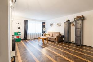 Kuchyň nebo kuchyňský kout v ubytování Boutique Suites by K A M E L U