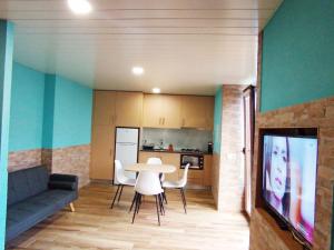 Μια τηλεόραση ή/και κέντρο ψυχαγωγίας στο Casa Miradouro Fafião