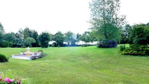 Κήπος έξω από το Domaine le Manège - Chambre l'Ecole - près d'Etretat