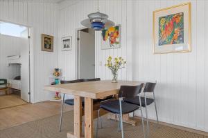 Billede fra billedgalleriet på 16629-Farevejle-Lang-Agre-33 i Ordrup