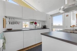 Køkken eller tekøkken på 16629-Farevejle-Lang-Agre-33 + 24 billeder