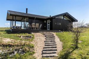 En have udenfor 16629-Farevejle-Lang-Agre-33