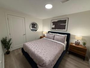 Postel nebo postele na pokoji v ubytování Halifax Waterfront 2 BR and 1 Bath with 6 appliances + 7 fotografií