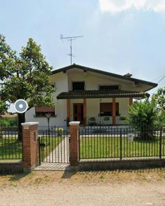 Tòa nhà nơi nhà nghỉ dưỡng tọa lạc