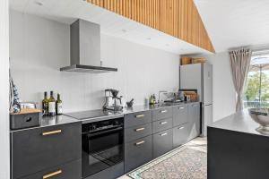 Foto dalla galleria di 6798-Allinge-Aeblebakken-9 ad Allinge