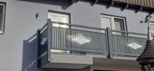 Un balcón o terraza en Panoramatraum 49 fotos más