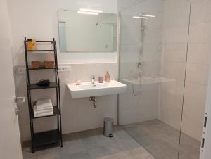 Ванная комната в Riverside Apartments +18 фотографий