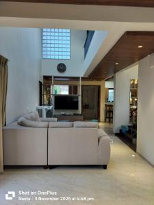 TV/trung tâm giải trí tại BachavatS Villa Family Guest House +88 ảnh