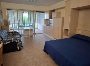 Nhà bếp/bếp nhỏ tại Appartamenti Verde Blu