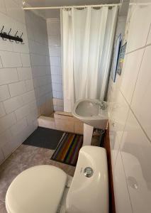 Ένα μπάνιο στο La Casa EcoExplor