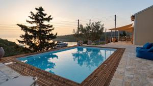 Πισίνα στο ή κοντά στο Jean Luc Villa by PaxosRetreats