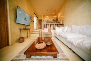 Μια τηλεόραση ή/και κέντρο ψυχαγωγίας στο Orilla Casas en Ati