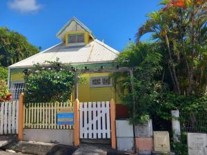 Το κτήριο όπου στεγάζεται  η βίλα