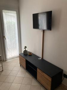 Μια τηλεόραση ή/και κέντρο ψυχαγωγίας στο ComfortHouse - Vicino al centro