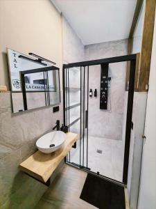 Ванная комната в Hostal La Casa Del Escudo