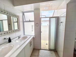 Ένα μπάνιο στο Xanadu +9 φωτογραφίες