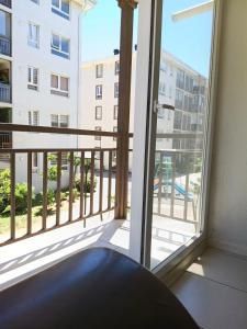 - un balcon avec vue dans l'établissement Departamento hualpen, à Hualpen