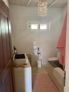 Ένα μπάνιο στο Casa dos Tim