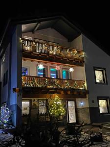 Φωτογραφία από το άλμπουμ του Nordschleife Apartments A2 σε Quiddelbach