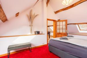 Ένα ή περισσότερα κρεβάτια σε δωμάτιο στο Zum Alten Kuhstall - Großes Landhaus mit Sauna & viel Privatsphäre