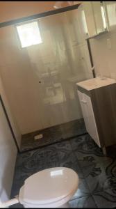 Ένα μπάνιο στο Favale