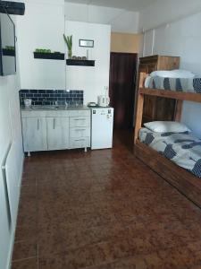 Η κουζίνα ή μικρή κουζίνα στο Pequeño Monoambiente en S Fernando