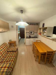 Η κουζίνα ή μικρή κουζίνα στο Hirmentaz