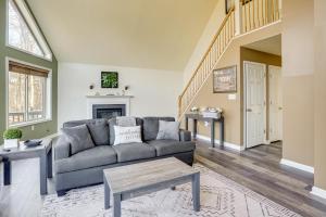 Φωτογραφία από το άλμπουμ του Winter Linden Escape Family Home and Gym σε Front Royal