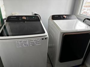 Φωτογραφία από το άλμπουμ του Character Home near Downtown and 17th Avenue στο Κάλγκαρι