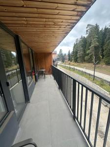 Φωτογραφία από το άλμπουμ του Premium Ski Retreat - Steps from Kokhta Gora σε Itʼkhvisi