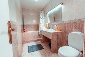 Koupelna v ubytování Family Guesthouse Dar Al Hajja Fatima