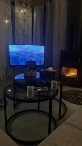 Μια τηλεόραση ή/και κέντρο ψυχαγωγίας στο Sehayleh Chalet