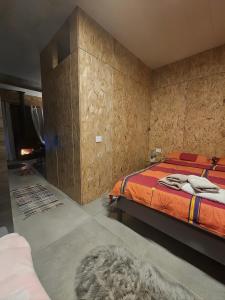 Ένα ή περισσότερα κρεβάτια σε δωμάτιο στο Sehayleh Chalet +9 φωτογραφίες