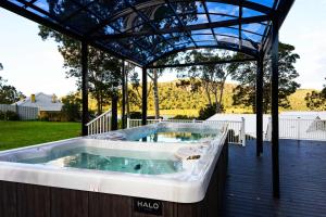 Φωτογραφία από το άλμπουμ του 2BD Room Near Hawkesbury River σε Spencer