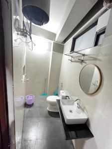 Ένα μπάνιο στο K V URA Kohima