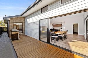 Μπαλκόνι ή βεράντα στο Catch & Relax - Pet Friendly - 4 Mins Walk to Beach