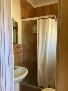 Phòng tắm tại Highway Haven