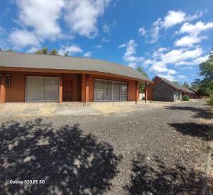 Το κτήριο όπου στεγάζεται  η παραθεριστική κατοικία