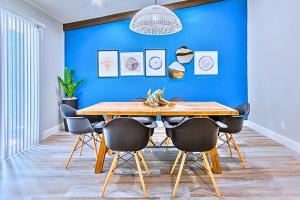 Φωτογραφία από το άλμπουμ του Little Elm 52 Miles to Fifa Stadium Ping Pong Fire Pit Pet Ok Starry Lake Night by Vacation Your Way σε Little Elm