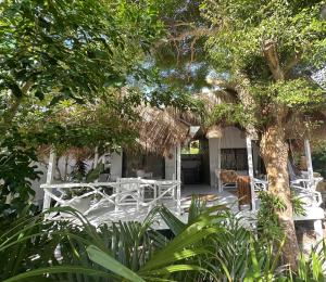 Zahrada ubytování Sama Beach Resort by Munchies Resort