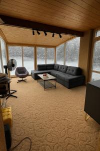 Φωτογραφία από το άλμπουμ του Chata Vlčí doupě- Karlovarský kraj σε Hroznětín