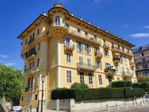 Το κτήριο όπου στεγάζεται  το διαμέρισμα