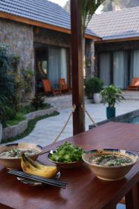 Φαγητό σε αυτό το ξενοδοχείο ή κάπου εκεί κοντά