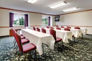 Imagen de la galería de Microtel Inn & Suites by Wyndham Bridgeport, en Bridgeport