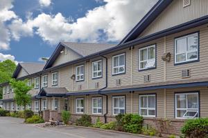 Gallery image of Super 8 by Wyndham Sault Ste Marie On in Sault Ste. Marie