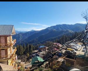 Γενική θέα στο βουνό ή θέα στο βουνό από  αυτό το δωμάτιο σε οικογενειακή κατοικία