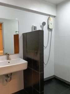 Ένα μπάνιο στο Rabbit Room