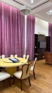 Fotografie z fotogalerie ubytování Razls Roomstay Kangar v destinaci Kangar