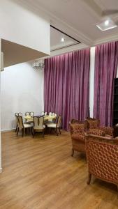 Fotografie z fotogalerie ubytování Razls Roomstay Kangar v destinaci Kangar