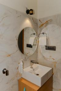 O baie la The Meemos Cafe And Cottages